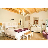 Au d’Hex Boutique Manor House image