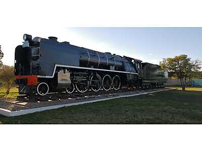 8e383e95-55f6-479f-a582-0ba773e2d0b9.jpg - Class 23 Locomotive image