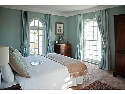 1786_Double-Room.jpg - Hawksmoor House image